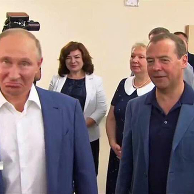 Смешная фотка с Путиным и Медведевым Мемы (960x537px, 51.0Kb)